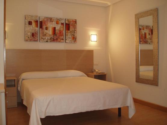Hostal Francisco Salinas Burgo Szoba fotó